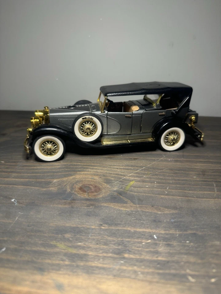 Vintage DUESENBERG (1930) Cigarette Lighter, Waco-Japan, 1/27 Scale, Die Cast - Image 3 of 4