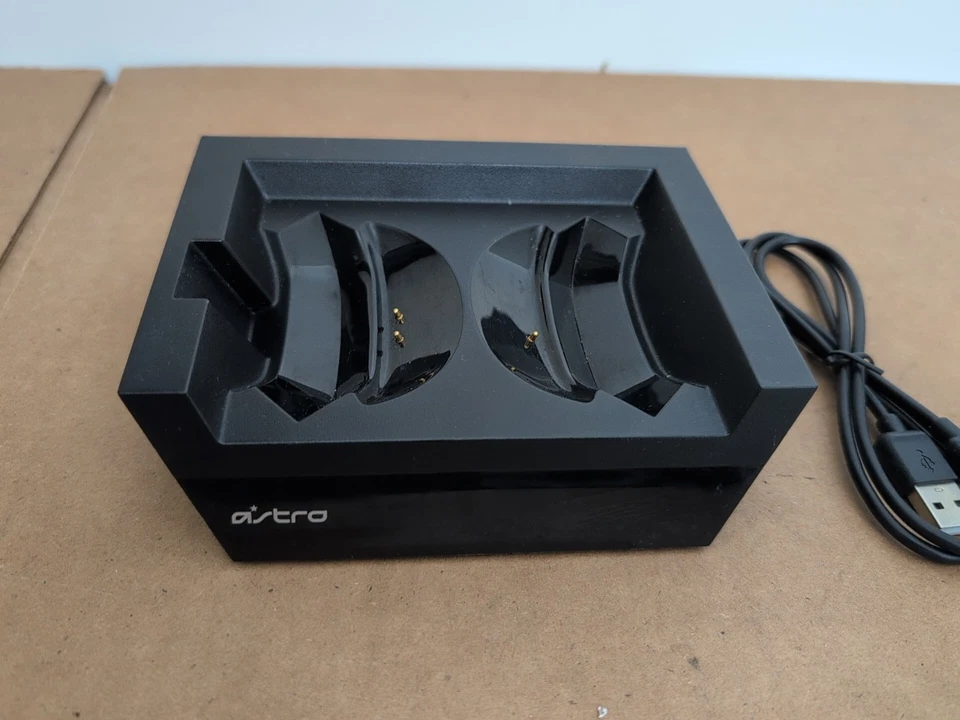 Astro Gaming A50 Base Charging Station For Wireless Headset A00087 - Image 4 of 4