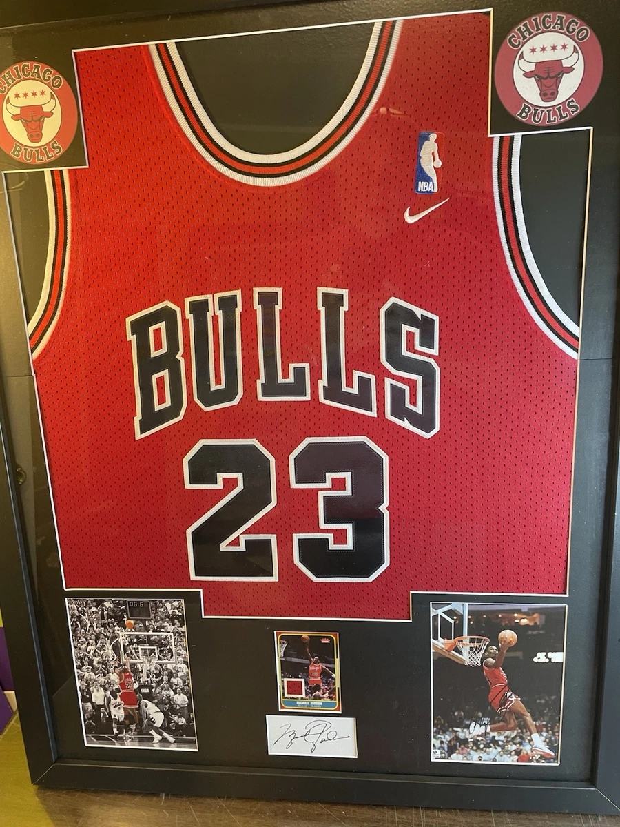 Michael Jordan Chicago Bulls NBA Original Autographed Items for