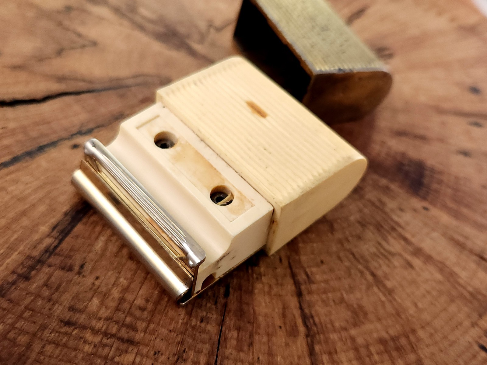 Schick Type H1 Ladies Fashion Razor VTG Injector Safety Razor