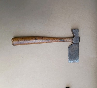 Vintage Shapleigh Hardware Diamond Edge Hatchet Axe Handle Is Warped