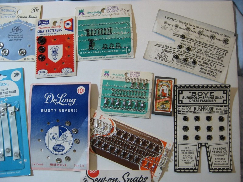 Vintage Sewing Lot includes Boye