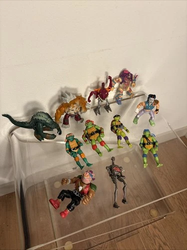 Lot of 11 Teenage Mutant Ninja Turtles Figures Vintage