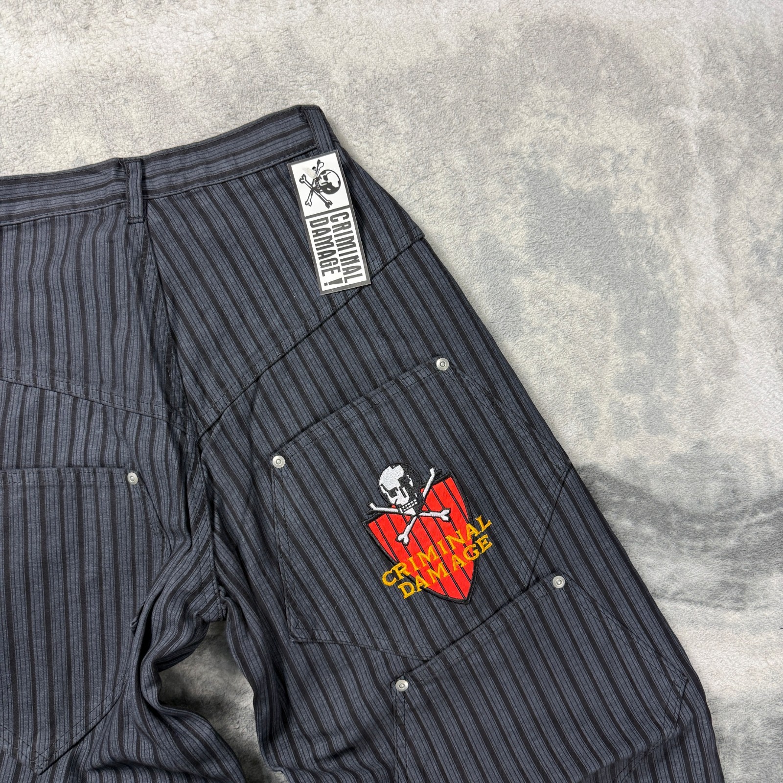 VTG Criminal Damage 2000s Black Sz 28 Skull Alt Embroidery Baggy Pinstripe Jeans image 2