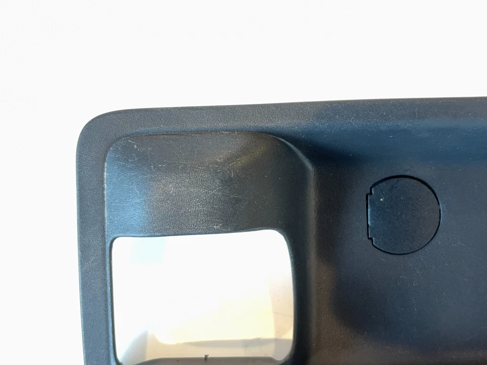 Bisel de moldura de manija de puerta Dodge Ram 1500 2500 3500 2010-12, lado del conductor, negro Foto 2 de 4