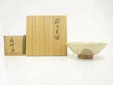 ys7567631; Sou Kyoyaki, made by Kasho Morioka, Hagi style tea bowl [Way]
