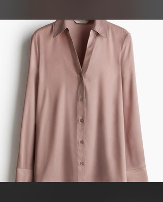 Divided by H&M Women's Pink Satin Silk Collared Button Front Blouse M