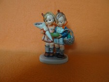 Hummel Goebel Figur Hausm&uuml;tterchen / Going to Grandma&acute;s  52/ 0  2.Wahl 11,5 cm