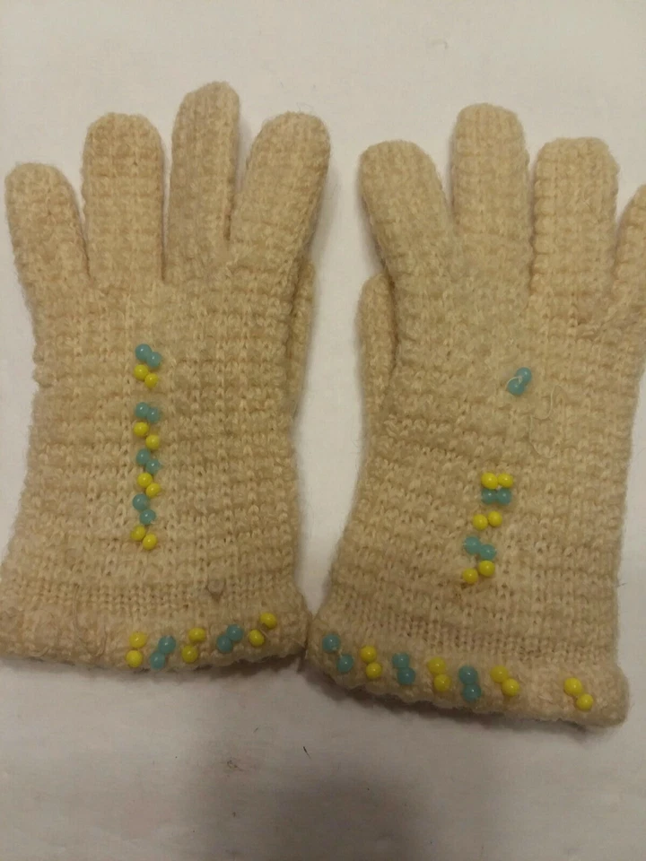 Vintage Children Toddler  Knit Gloves with Beads Estate Find - Image 3 of 4