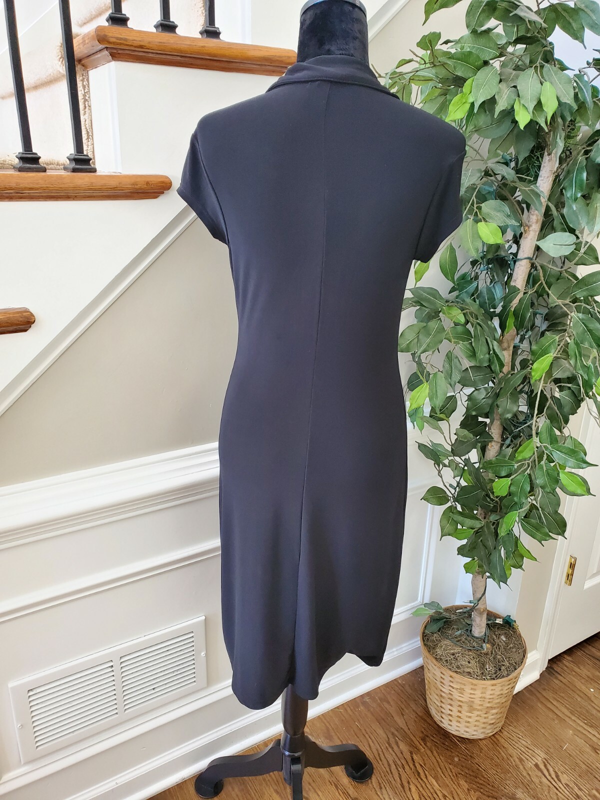 Old Navy Women's Solid Black Polyester Collared S… - image 7