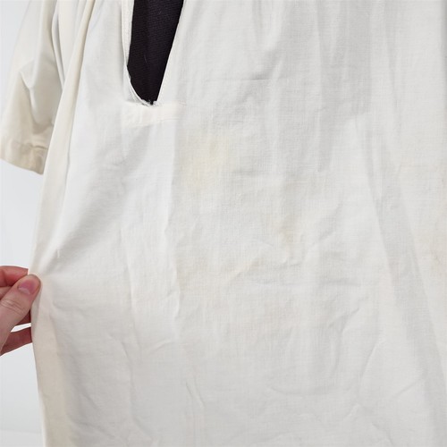 Vestido camisón blanco vintage para niño - Imagen 9 de 11