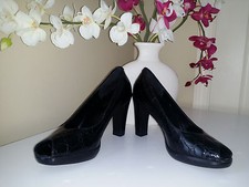 Nine West Modest Black Leather Platform Pumps Peep Toe 3,75" Heel Sz.8M