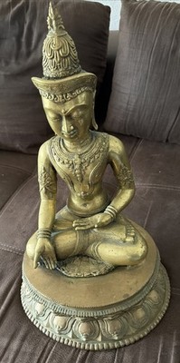 Buddha Thailändische Figur, Sitzend auf Lotossitz, Höhe 39cm