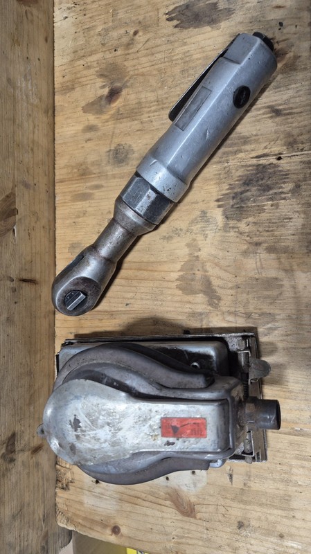 Pneumatic Tool Lot Ratchet And Sander Unbranded And Untested