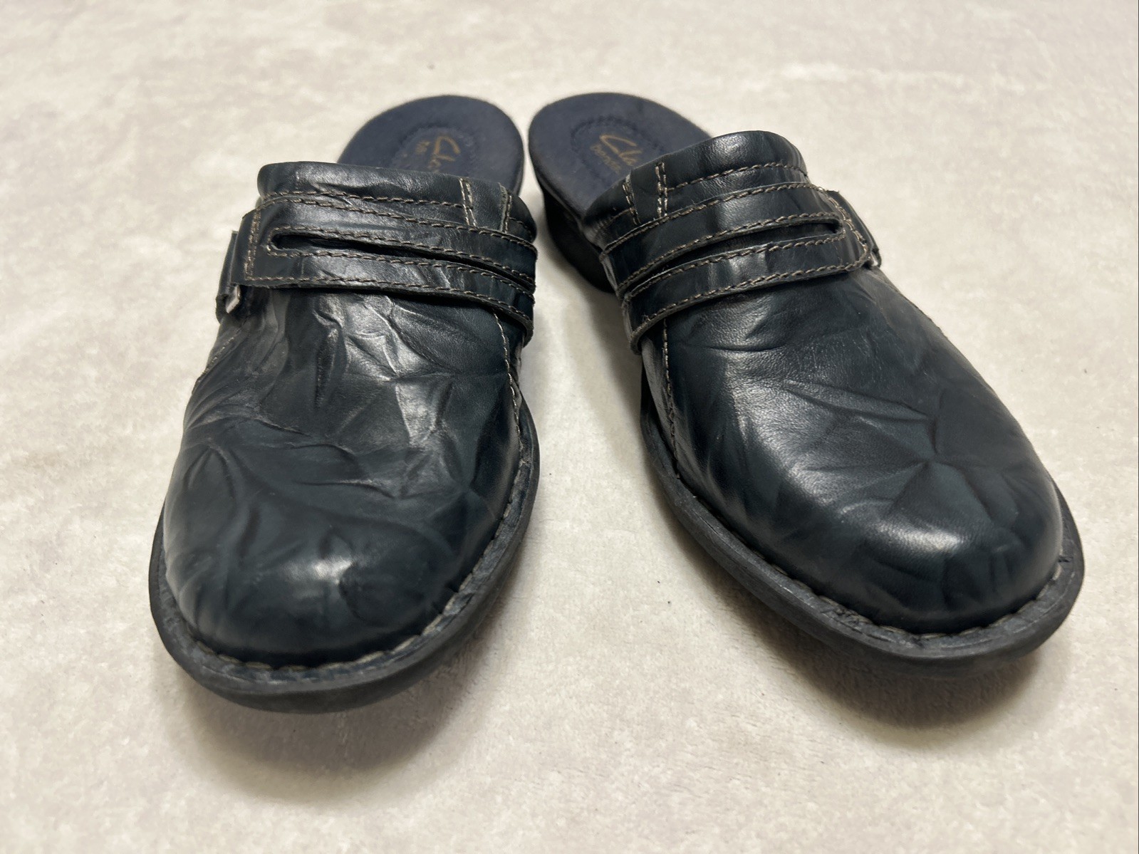 Clarks Shoes Mules Clogs Women’s Size 7 M Blue Leather Slip On Wedge Comfort