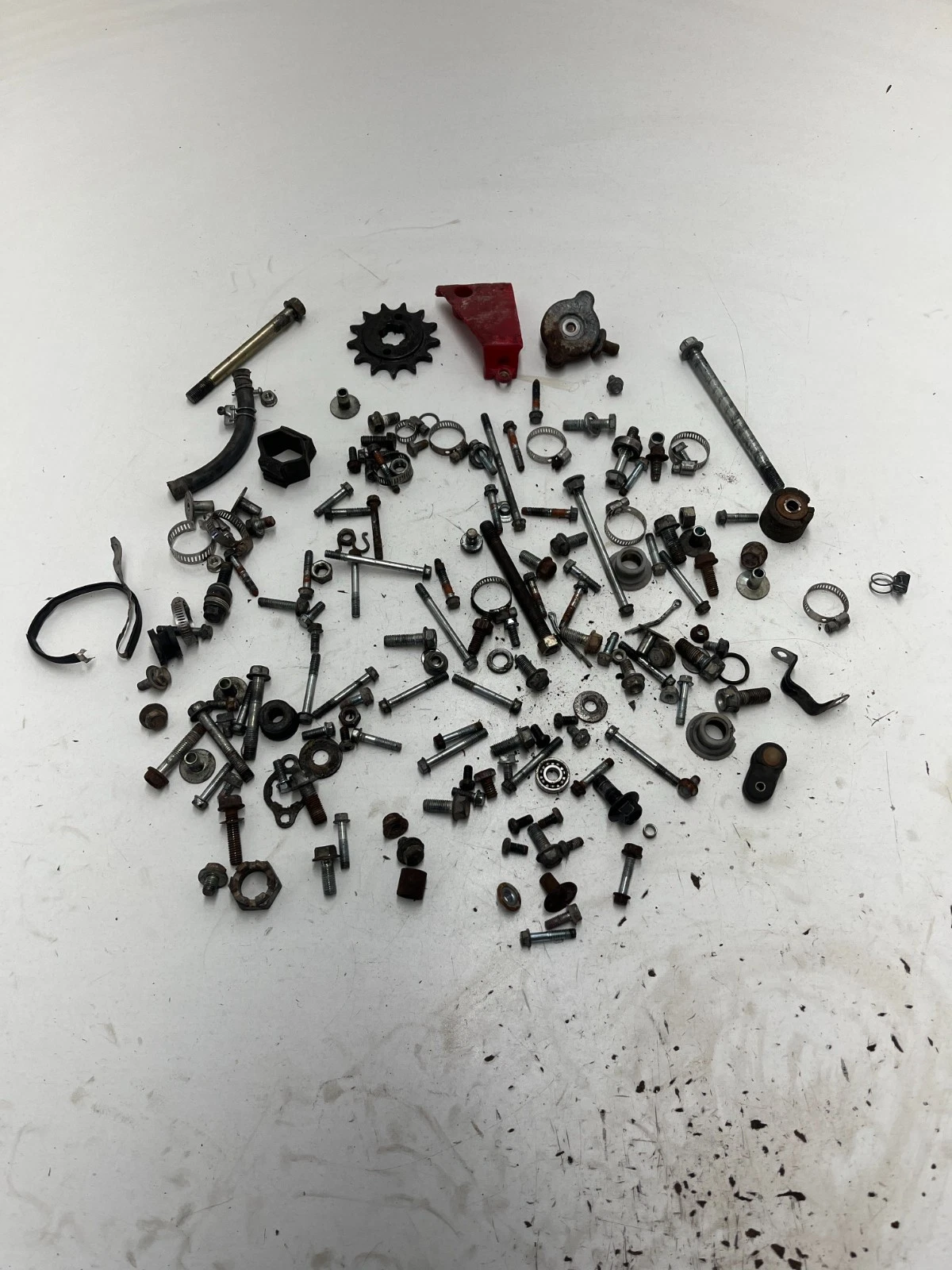 85 1985 Honda ATC250R Atc 250 r OEM BOLT LOT Gear Braket Nut Washer Mount
