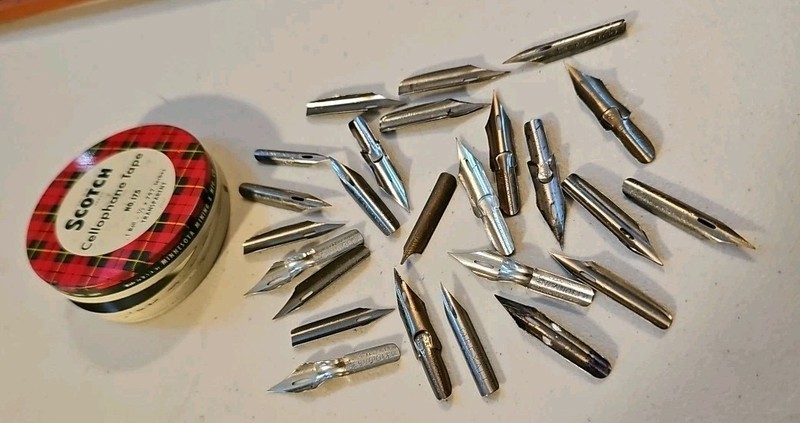 Scotch Tape Tin With 25 Various Vintage Calligraphy Pen Tips Nibs USA