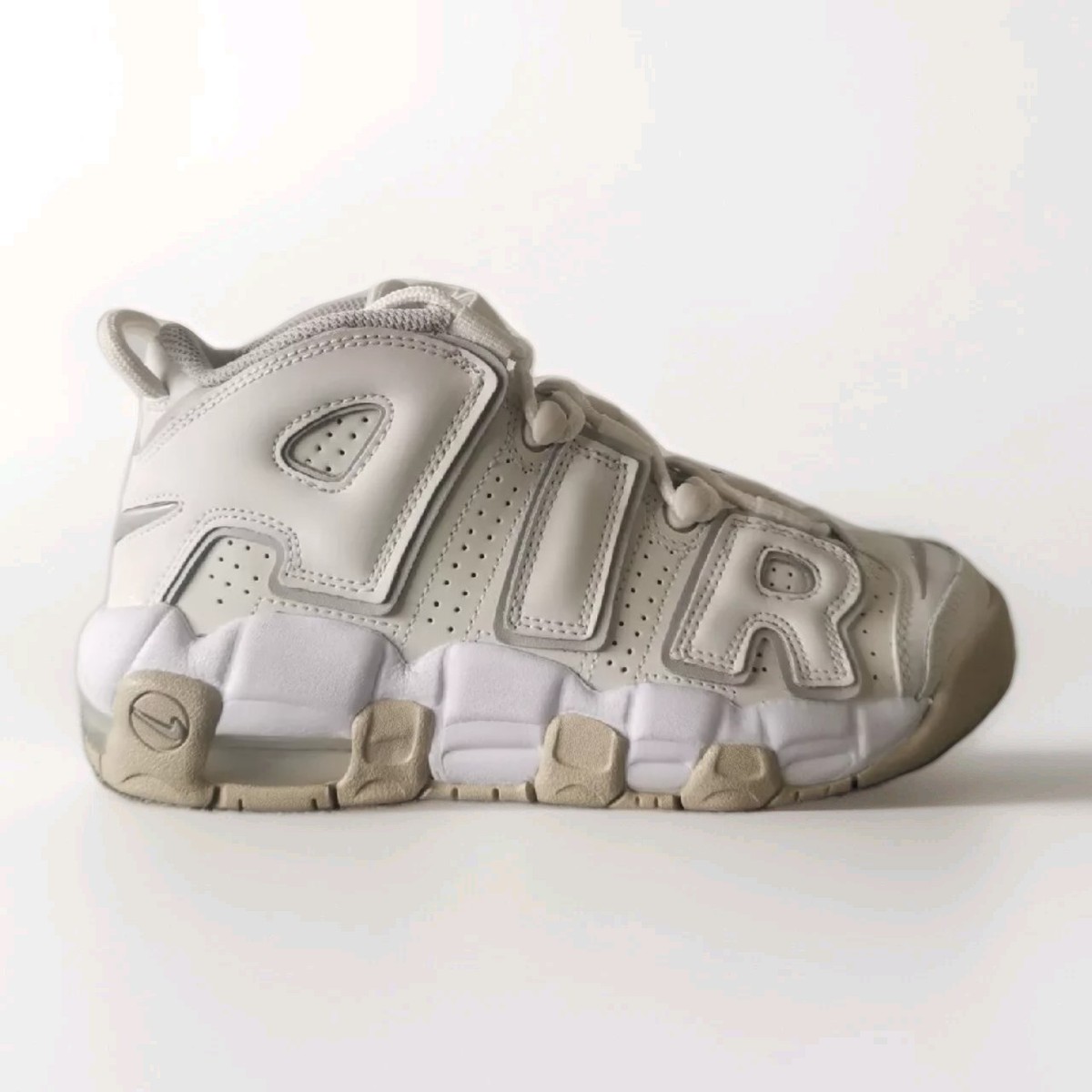 NIKE AIR MORE UPTEMPO (GS) ,,Bone Beige'' SIZE UK 4 EUR 36.5 NIKE AIR MORE UPTEMPO (GS) ,,Bone Beige'' SIZE UK 4 EUR 36.5