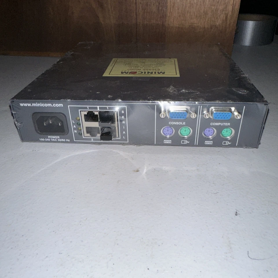 Minicom by Tripplite Smart IP Access 0SU51068 Brand New In Plastic  - Image 4 of 4