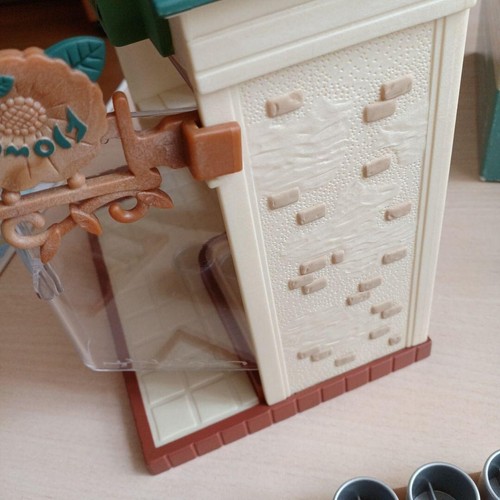 Sylvanian Families Country Flower Shop Garden Set W/Accessories Out of Stock - Bild 15 von 18