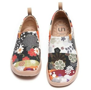 uin women's shoes