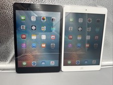 Lot of 2 Apple iPad Mini A1432 16GB 7.9" Wi-Fi - Space Gray And Silver/White