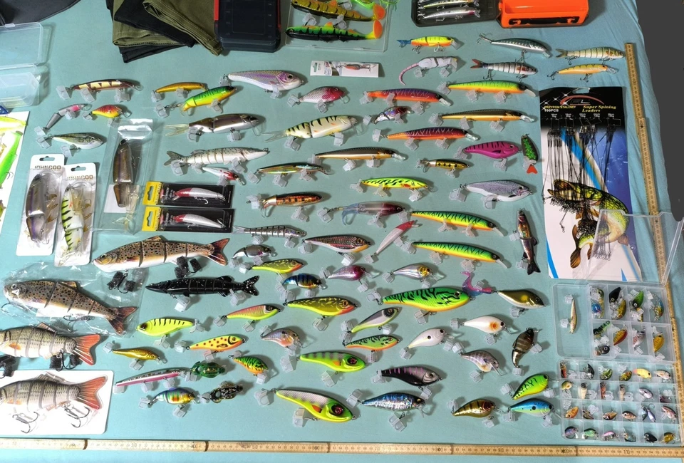 Riesiges Kunstköder Konvolut Und Zubehör - Bild 2 von 4