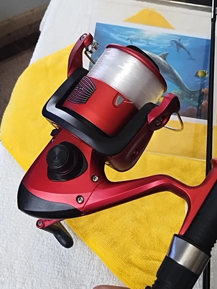 Nueva caña de pescar giratoria Panfish especial 11' UL 2-12 lb y carrete competidor Foto 4 de 4