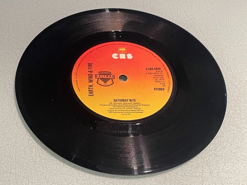Earth, Wind & Fire - Saturday Nite - Departure - Vinyl Record 7" Single - 1976 Foto 3 de 4