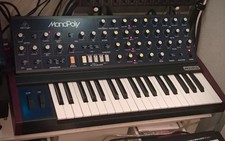 Behringer Monopoly Synthesizer