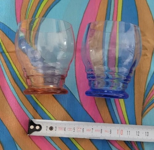 A LOT OF TWO VINTAGE SHOT GLASSES 1960 - BRUNDY OR LIQUER