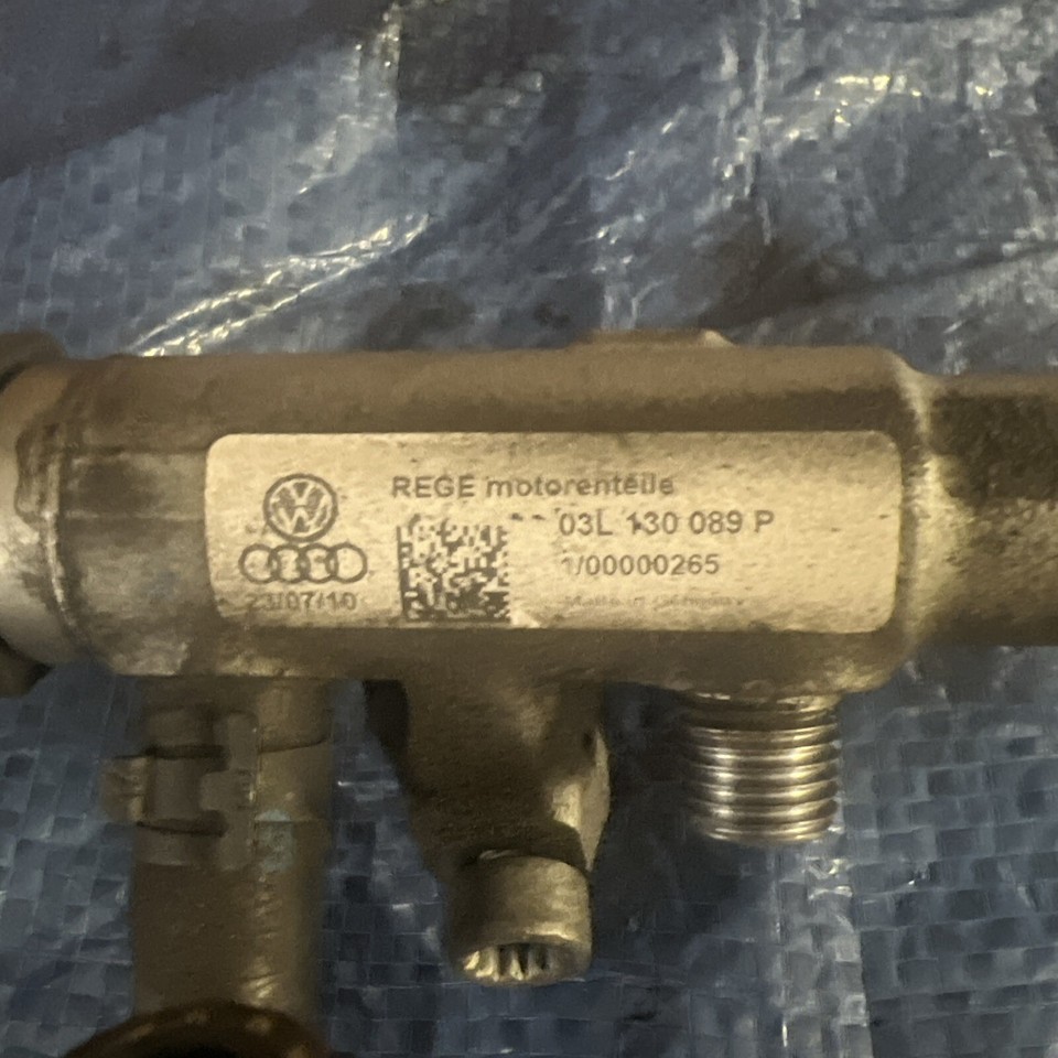 Audi A3 Fuel Injector Injection Rail 03l130089 8p 2.0 Diesel 20032013↑
