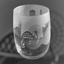 MANCHESTER SKYLINE Frieze Boxed 36cl Crystal Stemless Wine / Water Glass