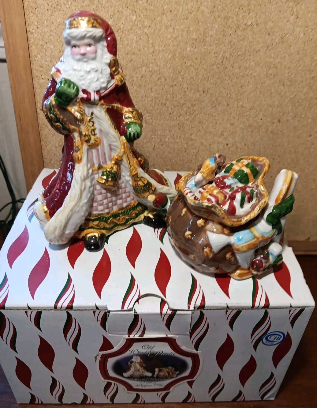 Portfolio Old World Santa And Bag Salt And Pepper Shakers Hand Painted New