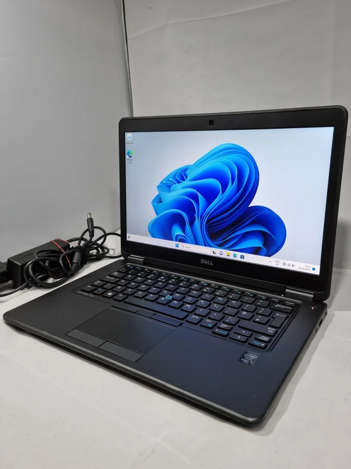 DELL Latitude E7450 Intel Corei5-5300U @2.30GHz 16GB RAM 512GB SSD 14.1" Win 11 - Image 2 of 4