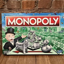 Hasbro Monopoly C1009 Classic Board Game