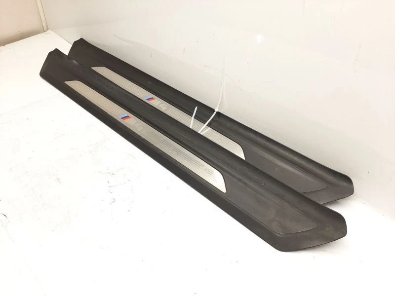 Juego de alféizares de puerta izquierda derecha BMW F83 M4 ///M 51478054414 Foto 3 de 4