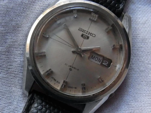 SEIKO 5 ACTUS VINTAGE 6118-8020 AUTOMATIC 21 JEWEL SUWA MENS WORKING