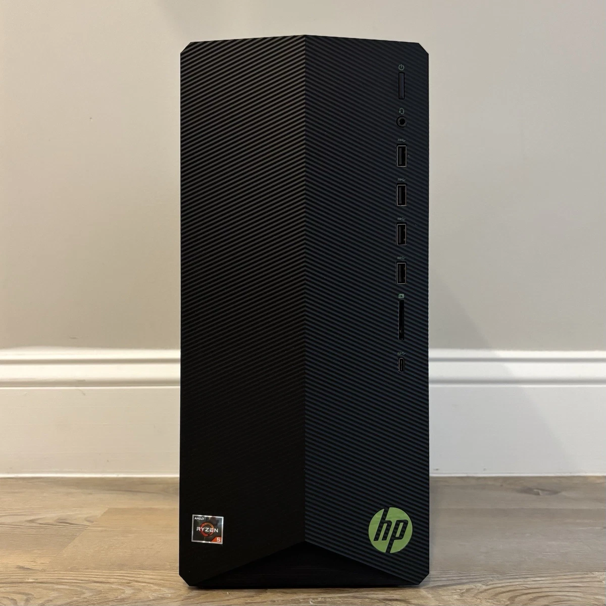 HP Pavilion Dedicated Graphics PC Desktops & All-In-One Computers