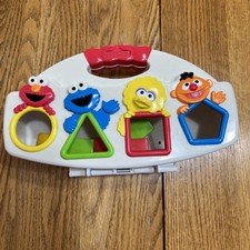 VINTAGE 1996 TYCO PRESCHOOL TOYS SESAME STREET BLOCK SHAPE SORTER