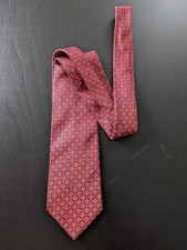 Brooks Brothers 346 Pure Silk Tie Necktie Burnt Red With Blue "Chain link" Print