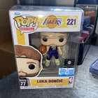 Funko Pop! Vinyl NBA Basketball Luka Dončić #221 Sports Vinyl Figure Standard