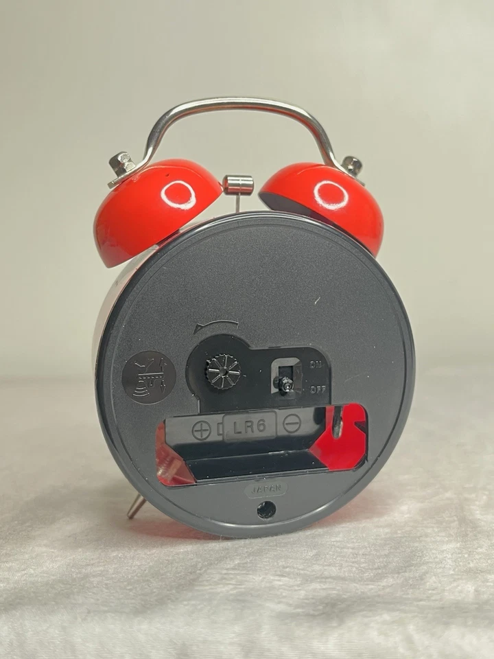 Pokemon Pikachu Relógio Despertador Vermelho TV Tóquio Não À Venda Promo Nintendo FUNCIONANDO - Imagem 3 de 4