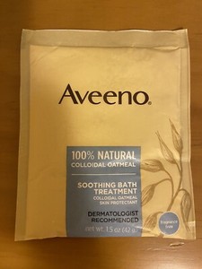 Aveeno Soothing Bath Treatment w/ Natural Coloidal Oatmeal 8 ct. NEW