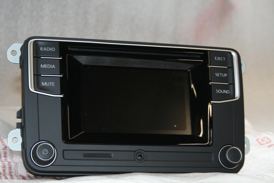 VW Alhambra Tiguan Scirocco Sharan T6 Caddy Radio CD Aux Touch SD 1K8035150J DAB - Bild 2 von 4