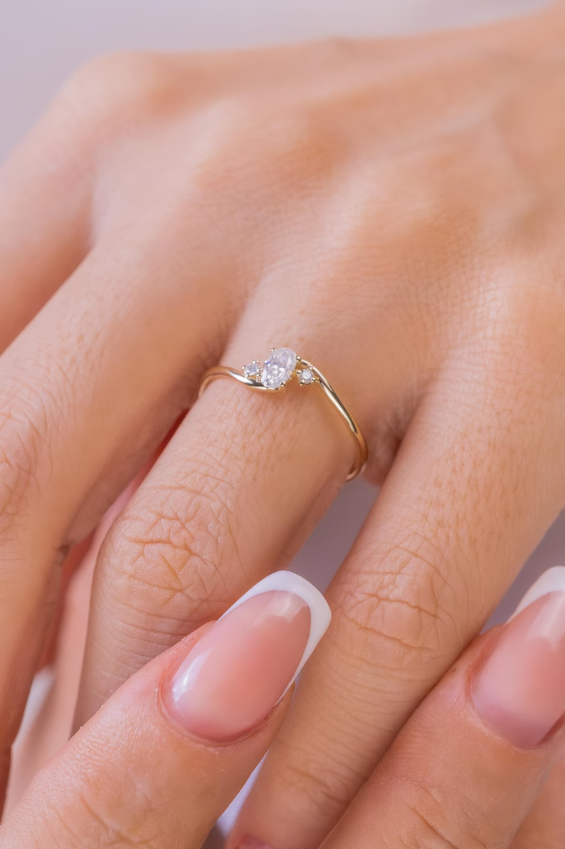 Dainty Minimalist Oval & Round Cut 0.28CT Lab-Grown Diamond 10K Yellow Gold Ring