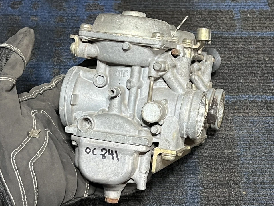 Suzuki GS250 GS250T 1980 1981 carburadores gemelos carbohidratos Mikuni MIC 11900 Foto 4 de 4