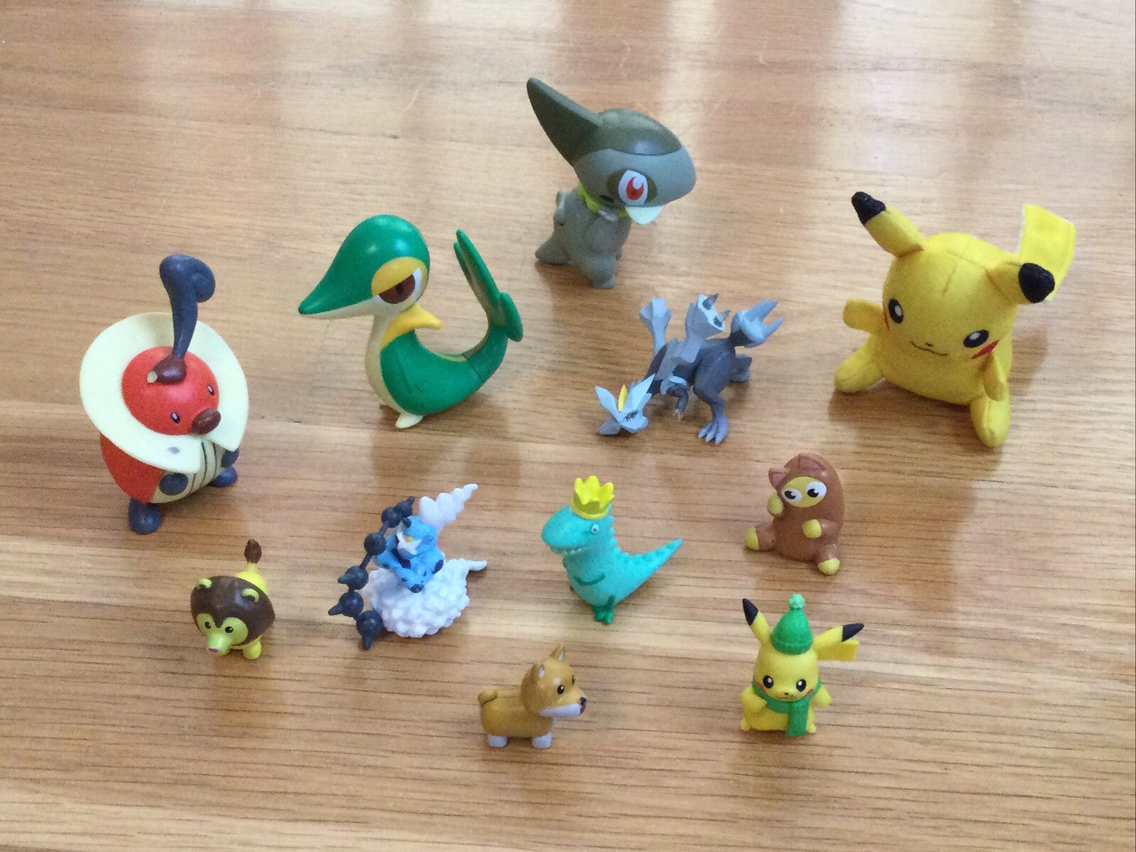 TOMY Pokemon Figures Toys Lot PVC Miniatures Figurines Pikachu Vintage/ Now