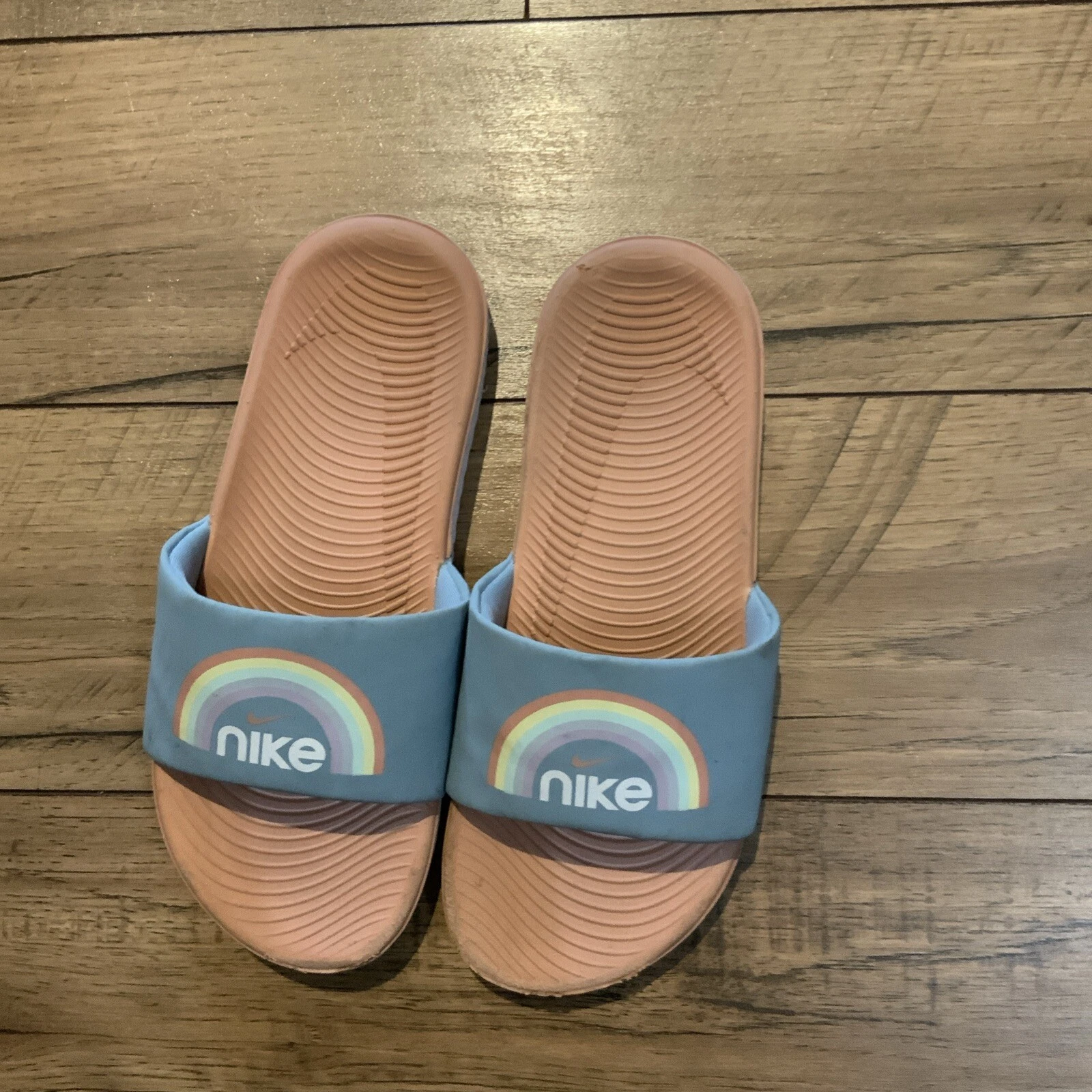 Nike Kawa Rainbow Slides bambini 5 anni rosa blu DM1251 400