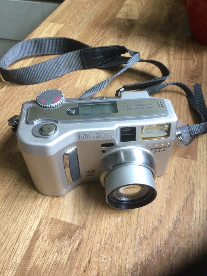 Minolta DiMAGE S414 4.0 MegaPixels Retro Digital Camera - Image 3 of 4
